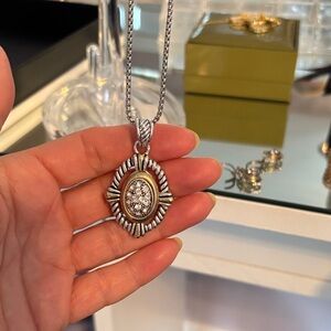 Elegant Two-Tone Pendant Necklace